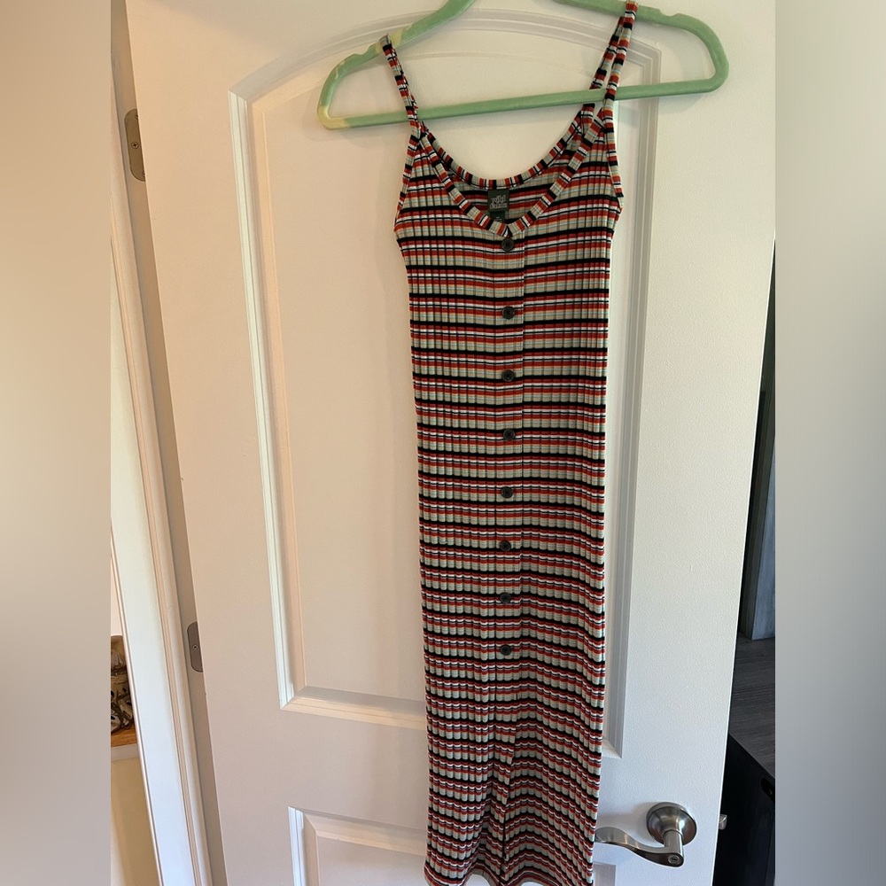 Size XS summer dress with a slit in the front. Multicolor stripes.